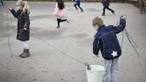 Skole-leg-med-spand--js2biws4czcgruvstorm