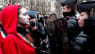 Tusinder på gaden i Paris - tåregas mod demonstranter